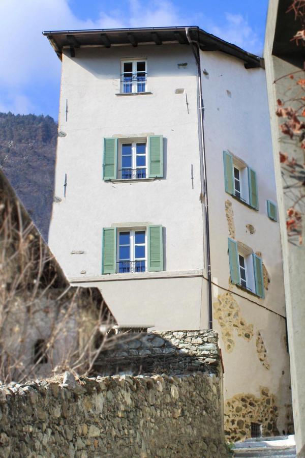 Apartamento Antica Torre Sondrio Exterior foto